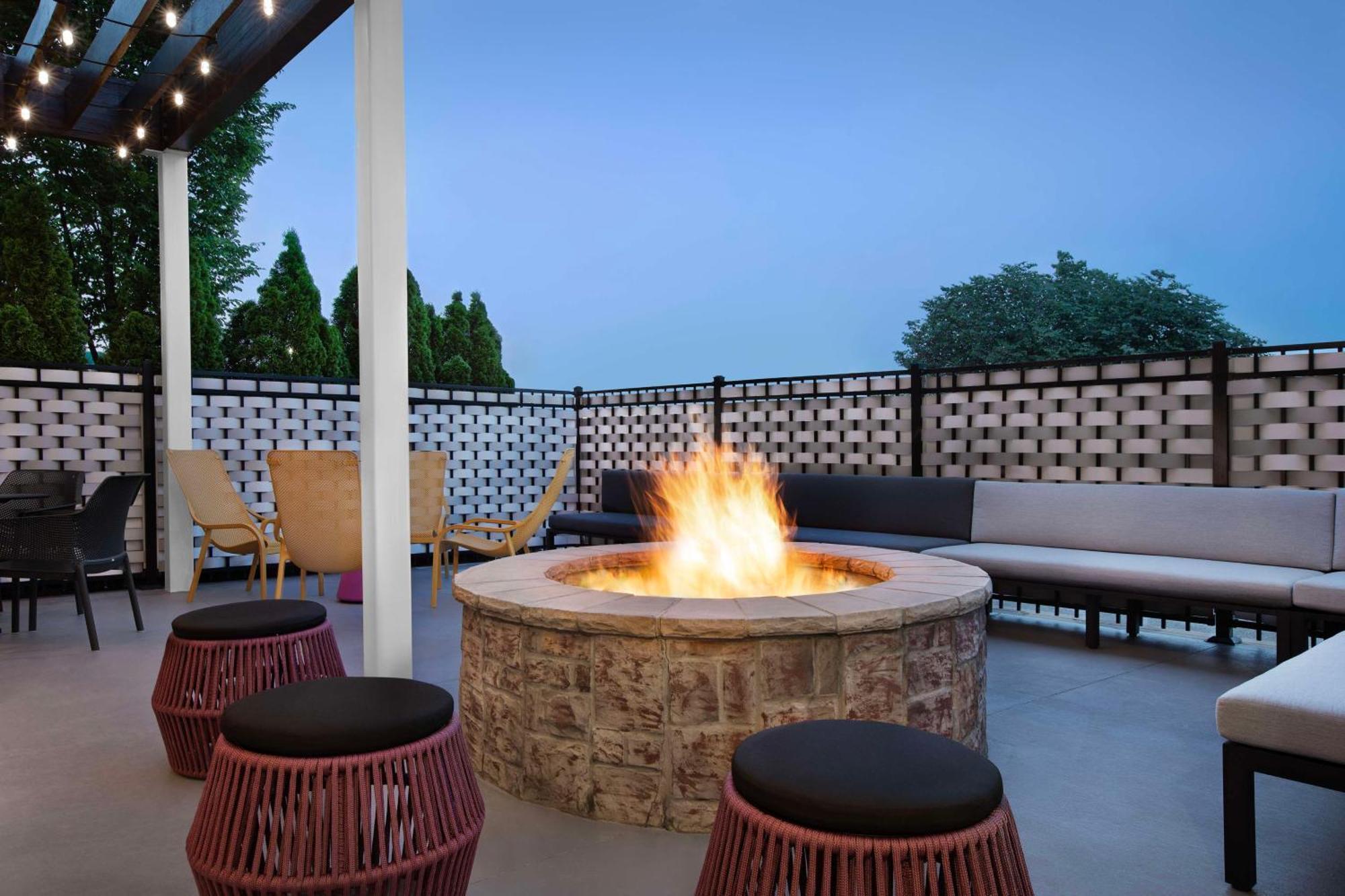 Hotel Home2 By Hilton Clarksville/ft. Campbell
